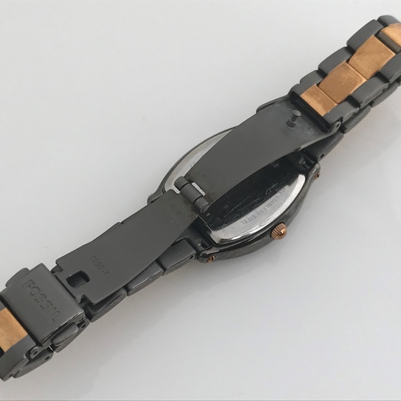 Fossil Women Watch Black and Gold Tone Analog - Picture 4 of 8